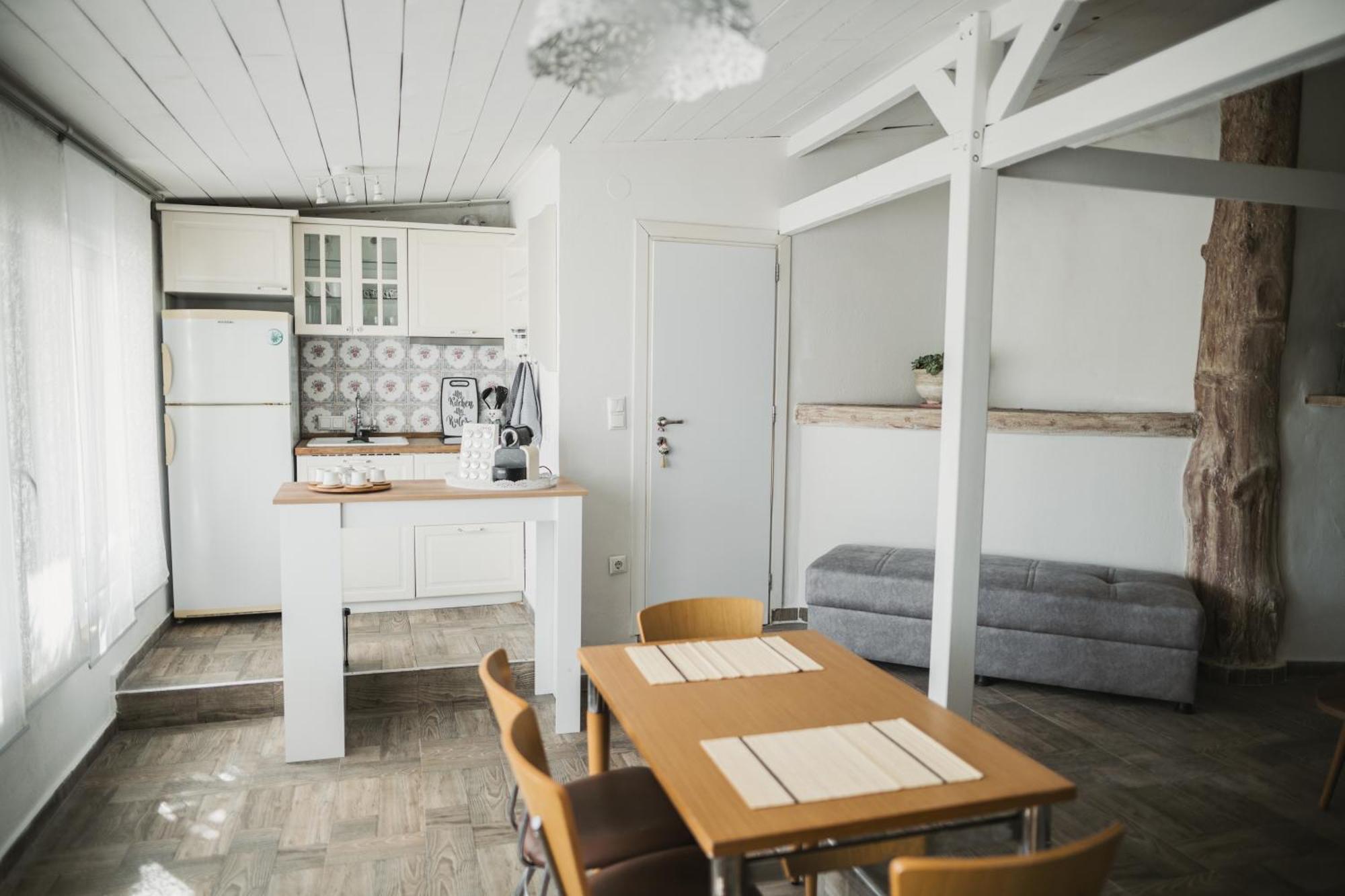 The Garden House Apartment Kavála ภายนอก รูปภาพ