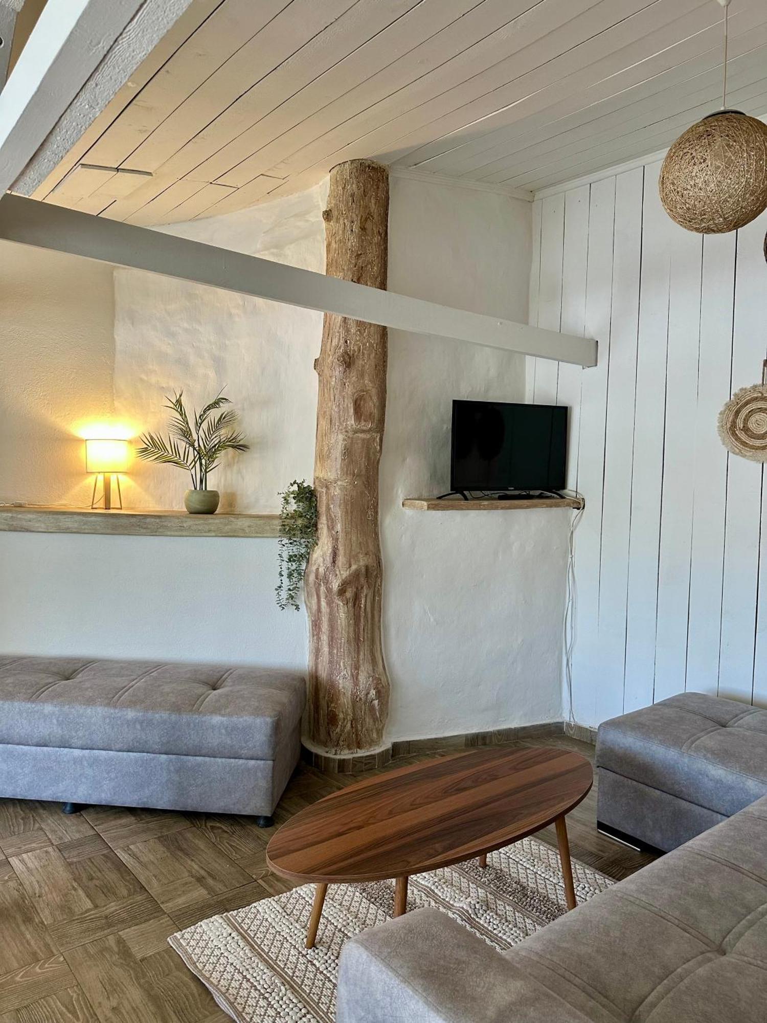 The Garden House Apartment Kavála ภายนอก รูปภาพ