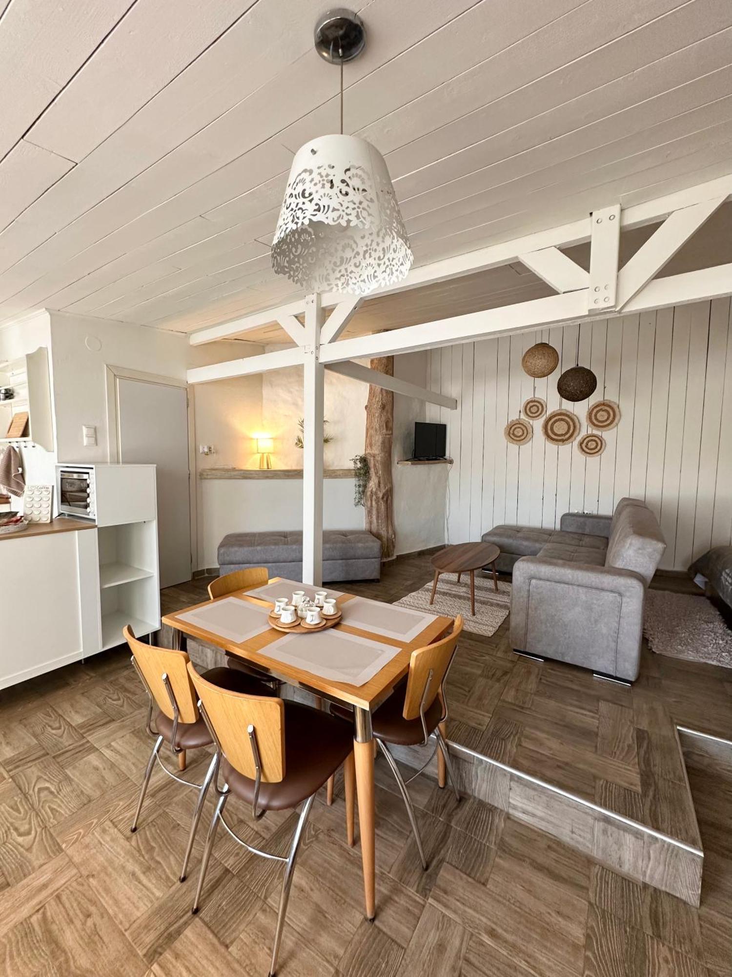 The Garden House Apartment Kavála ภายนอก รูปภาพ